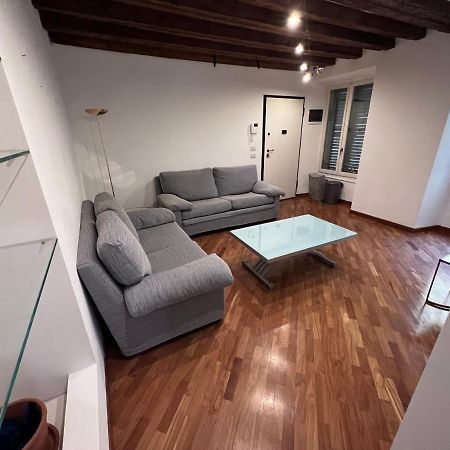 Magnifico Appartamento Ristrutturato Milano Esterno foto