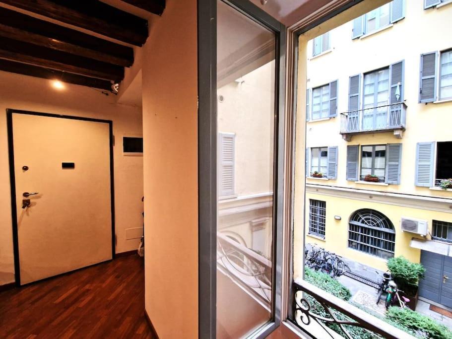 Magnifico Appartamento Ristrutturato Milano Esterno foto