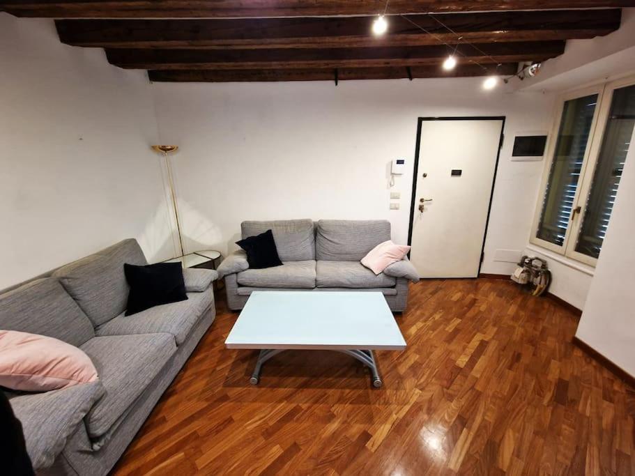 Magnifico Appartamento Ristrutturato Milano Esterno foto