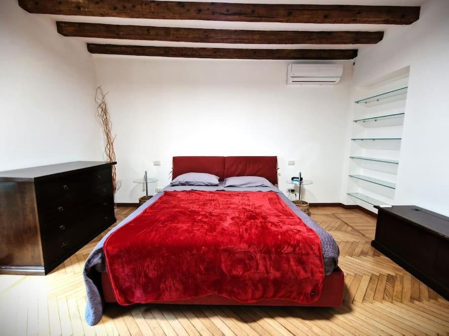 Magnifico Appartamento Ristrutturato Milano Esterno foto