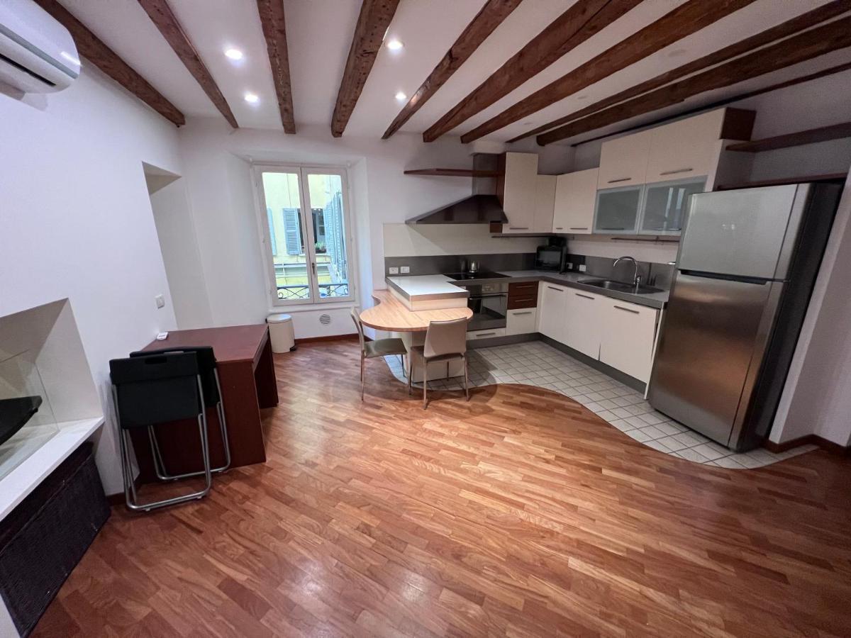 Magnifico Appartamento Ristrutturato Milano Esterno foto
